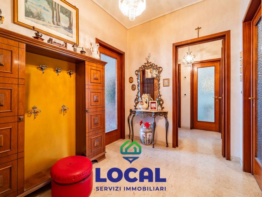 Appartamento a Cuneo in Via Ettore Rosa, 10 - Foto 2