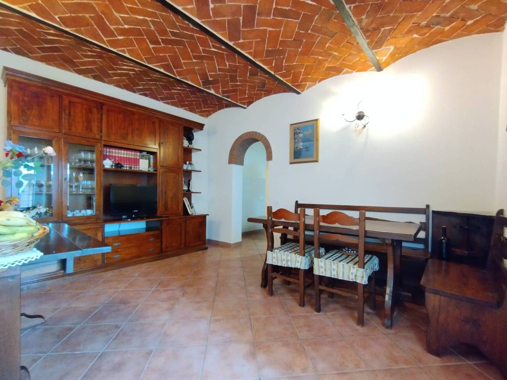 Casa indipendente a Quarrata in Via Vecchia Fiorentina Tronco 1, 377 - Foto 2