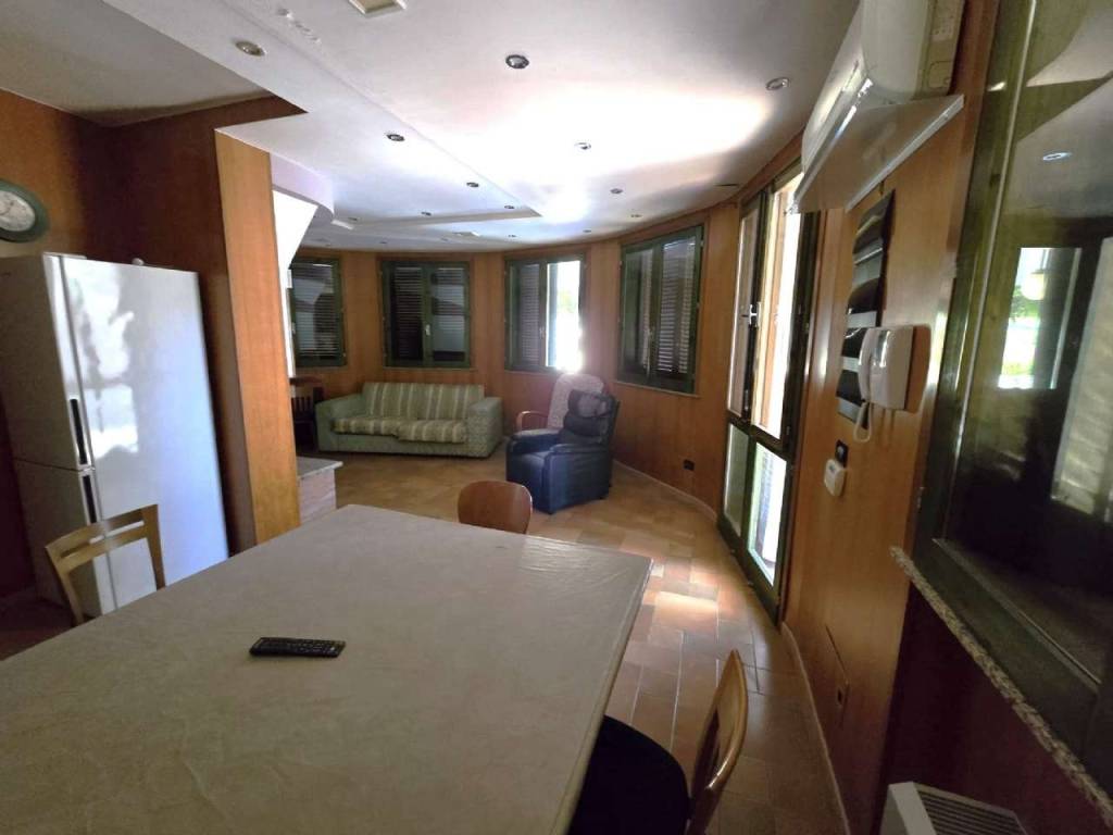 Villa a Bisceglie in via s.Andrea 422 - Foto 2