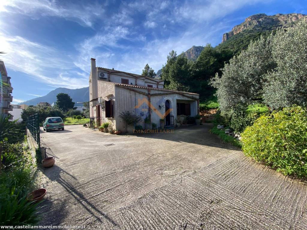 Villa a Castellammare del golfo in Via Gaetano Salvemini - Foto 2