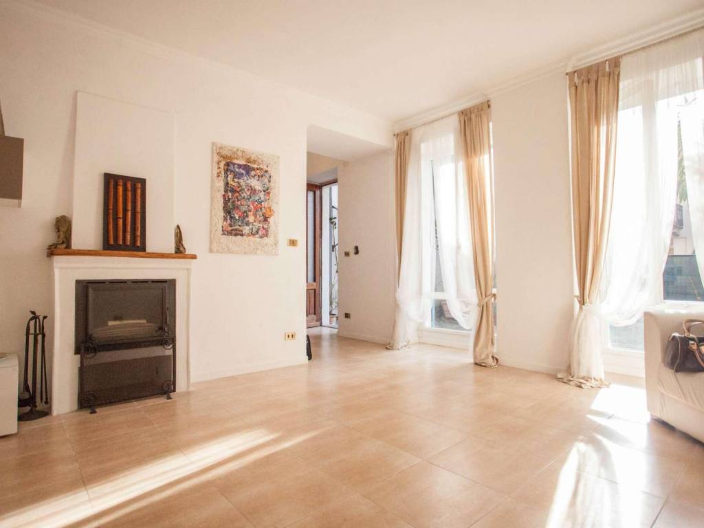 Casa indipendente a Viverone in via Umberto 1 - Foto 3