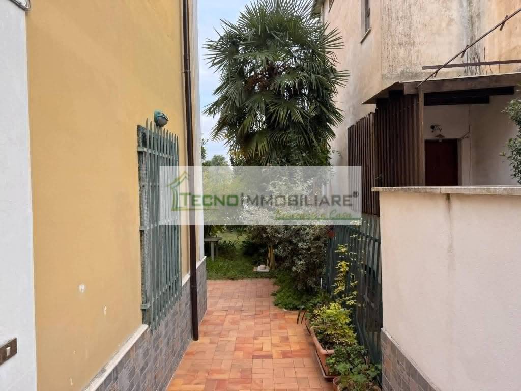 Casa indipendente a Pontecorvo in Via Michelangelo Buonarroti - Foto 3