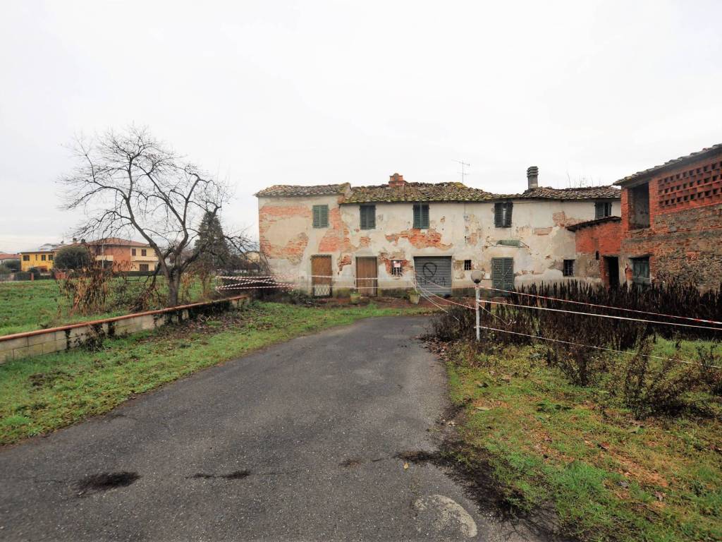 Casa indipendente a Pescia in Strada Provinciale Romana - Foto 3