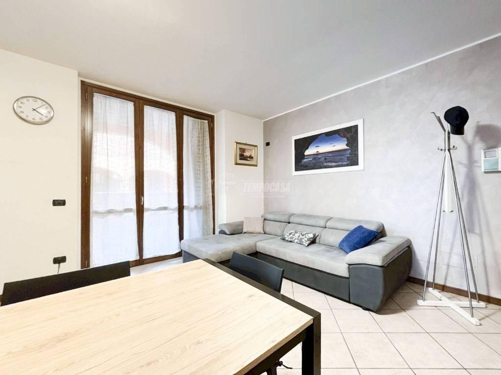 Appartamento a Comazzo in Via Cav. Domenico Mangiagalli 9 - Foto 4