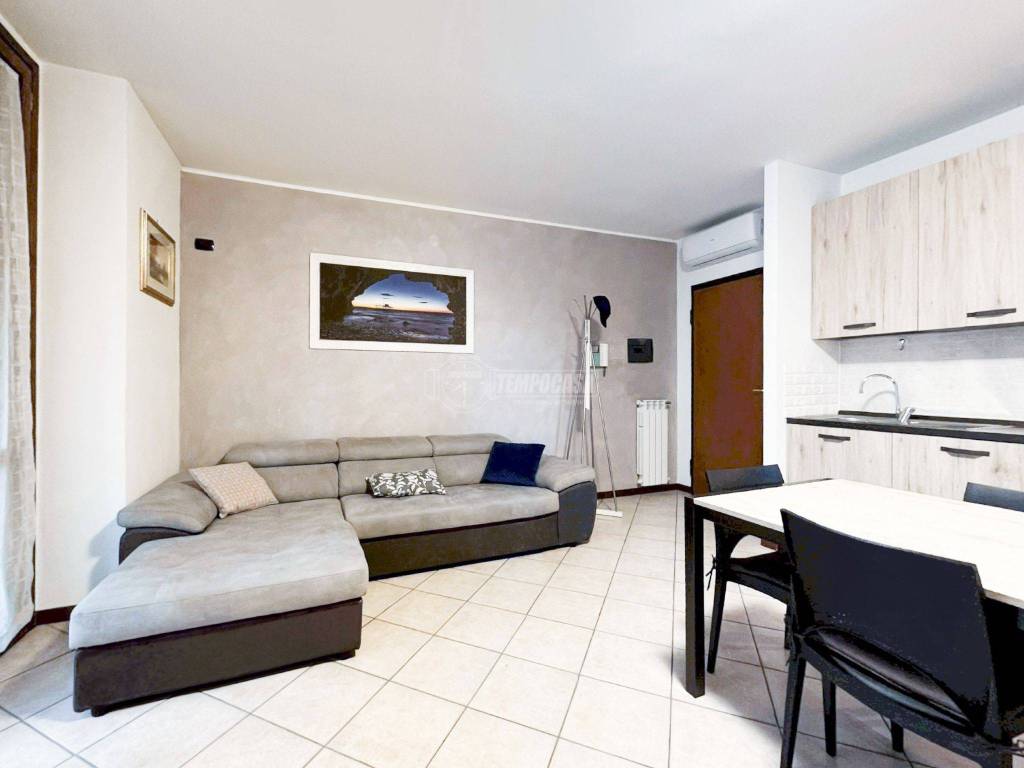 Appartamento a Comazzo in Via Cav. Domenico Mangiagalli 9 - Foto 5