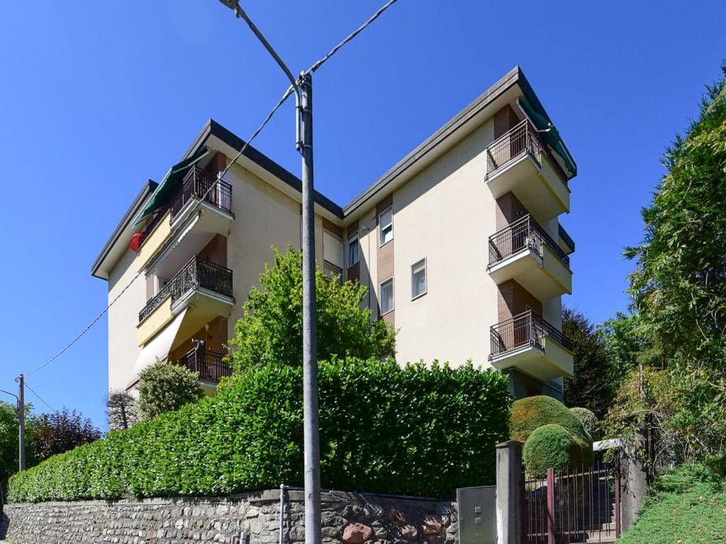 Appartamento a Como in Via Valorsa Cipriano - Foto 2