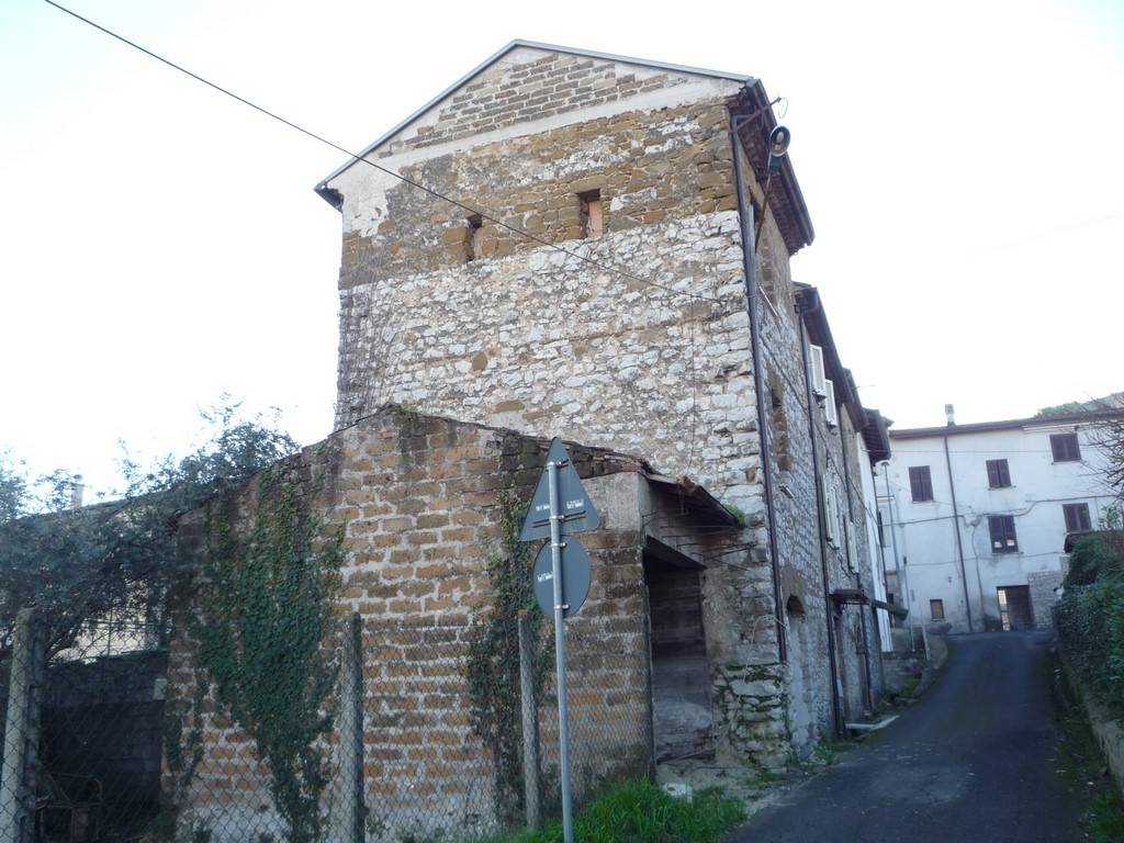 Casa indipendente a Ceccano in Via Mola Vecchia - Foto 4