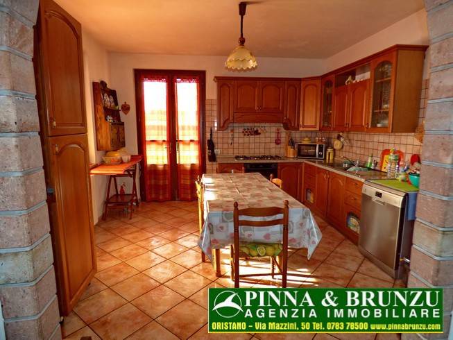 Villa a Palmas arborea in Via Padre Giacomo Vaira - Foto 5