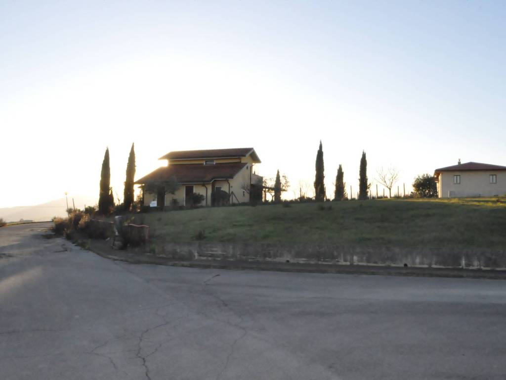 Terreno a Castiglione del lago in I Poggi - Foto 2