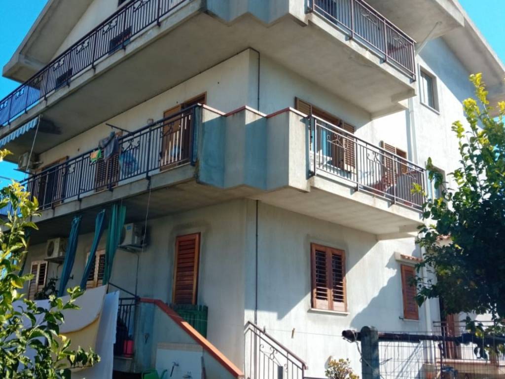 Palazzo / stabile a Bovalino in Via Dromo 1 - Foto 2