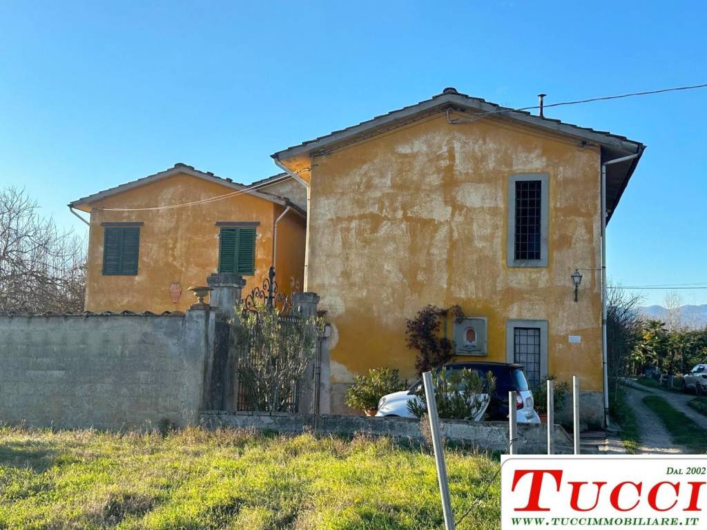 Villa a Pistoia in Via Buraccia e Pacinotta, 19 - Foto 2