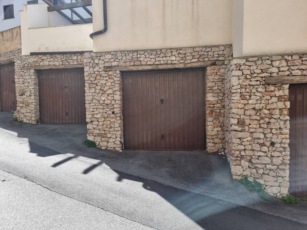 Box / garage a Messina in via Ducezio Complesso Aralia, 40 - Foto 2