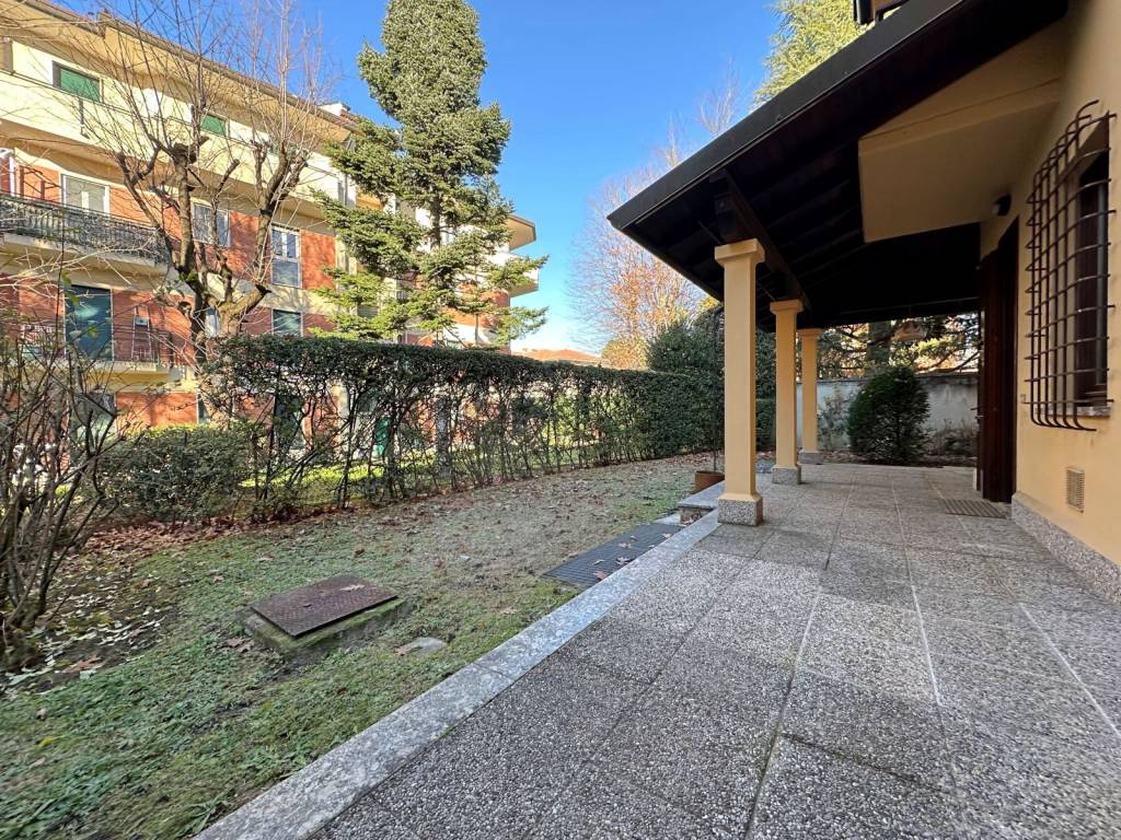 Villa a Carate brianza in Via corteselle, 10 - Foto 5