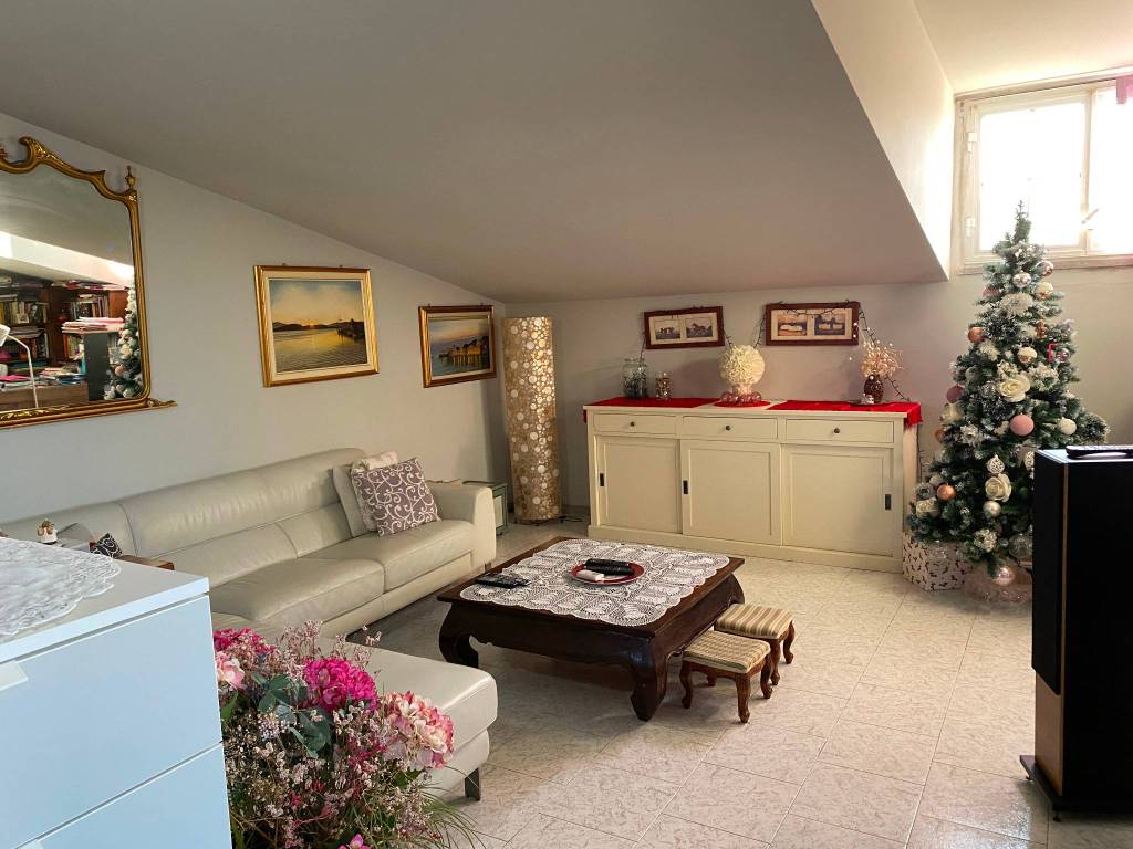 Attico / mansarda a Cassine in Corso Cristoforo Colombo - Foto 2