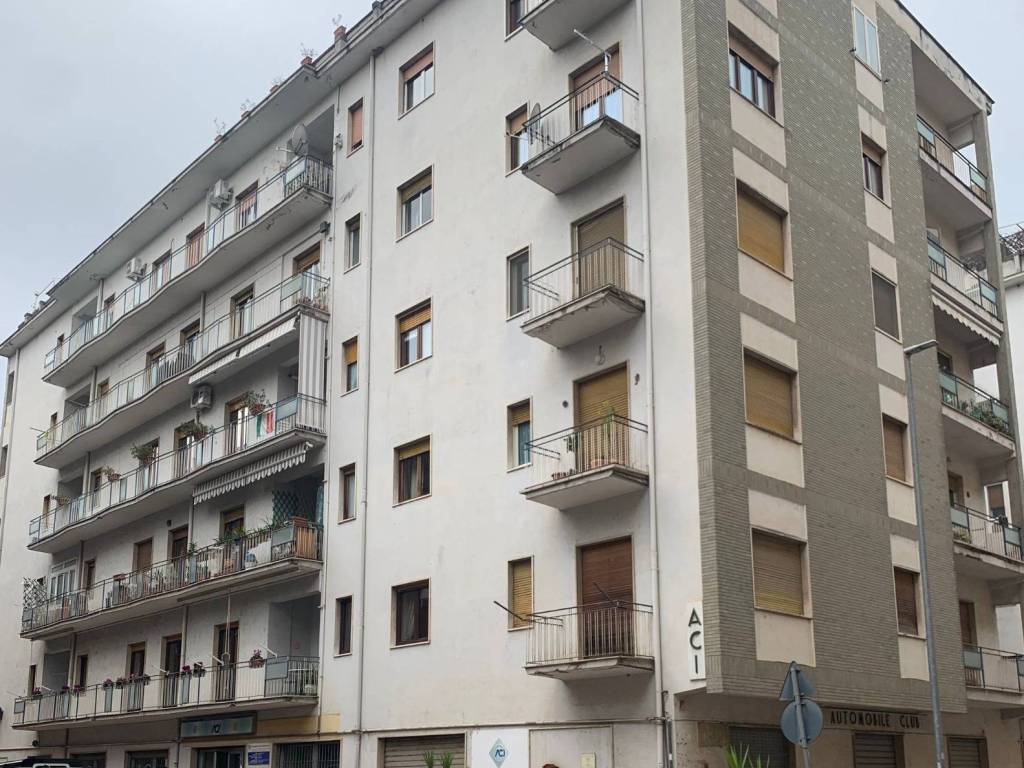 Appartamento a Benevento in Via Salvator Rosa, 16 - Foto 2