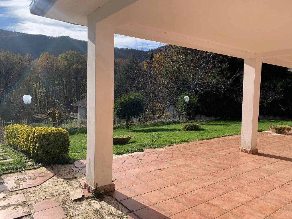 Villa a Benevento in Strada Provinciale 120 Cautano Frasso - CAP 82030 - Foto 5