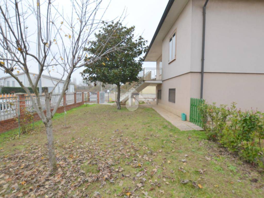 Villa a Canneto sull'oglio in Via Virgilio, 37 - Foto 4