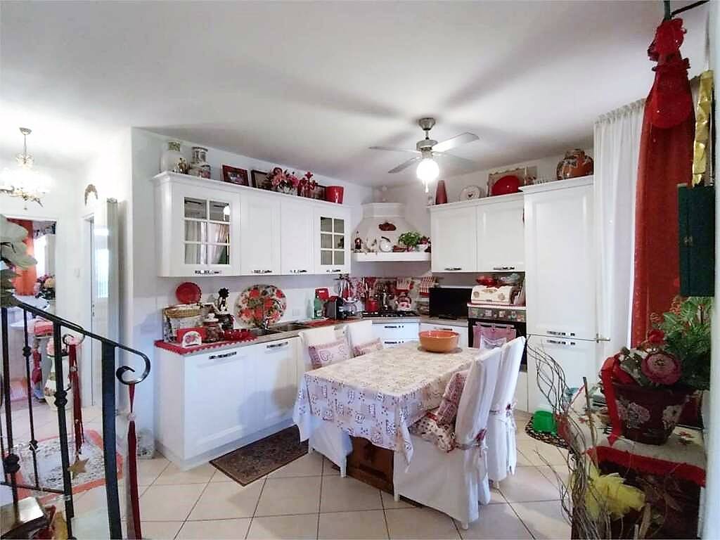 Villetta a schiera a Castelnuovo magra in Via Salicello - Foto 3