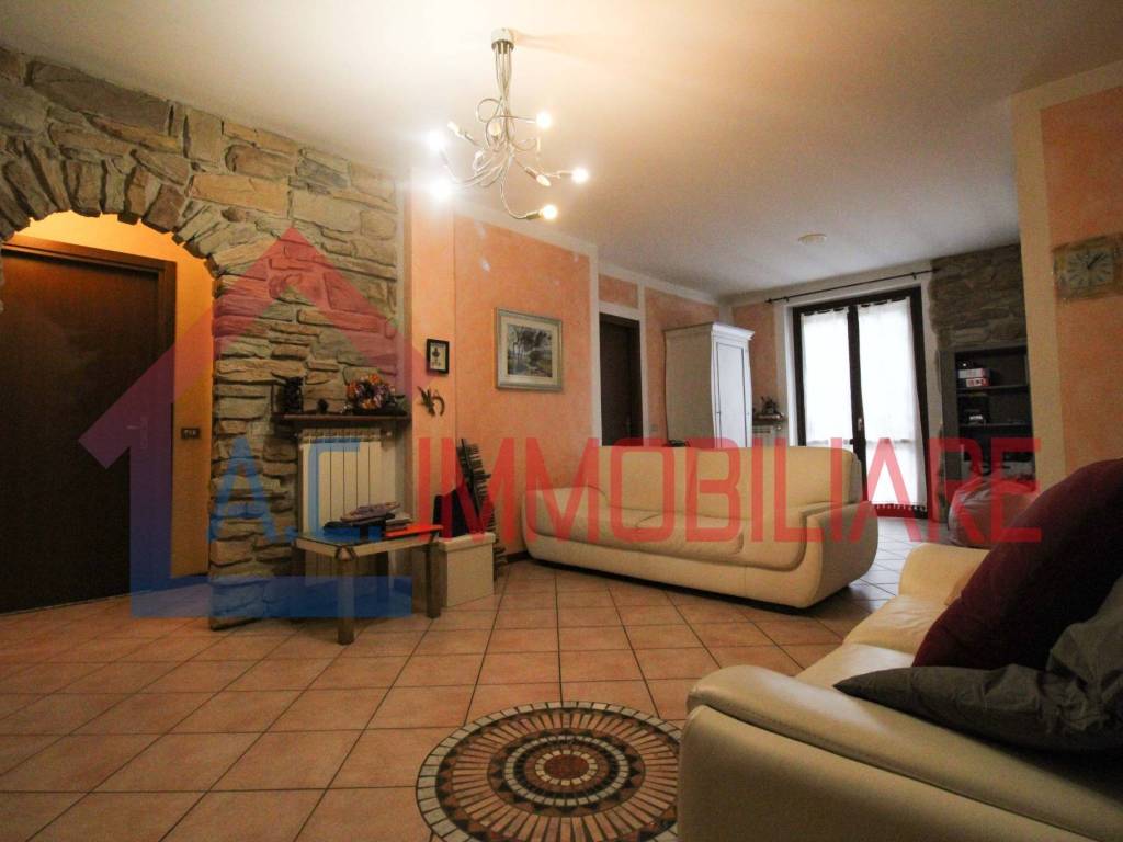 Appartamento a Vergiate in Via delle Rane, 9 - Foto 3