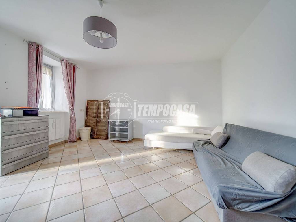 Appartamento a Cairate in Via Padre Mansueto 6 - Foto 3