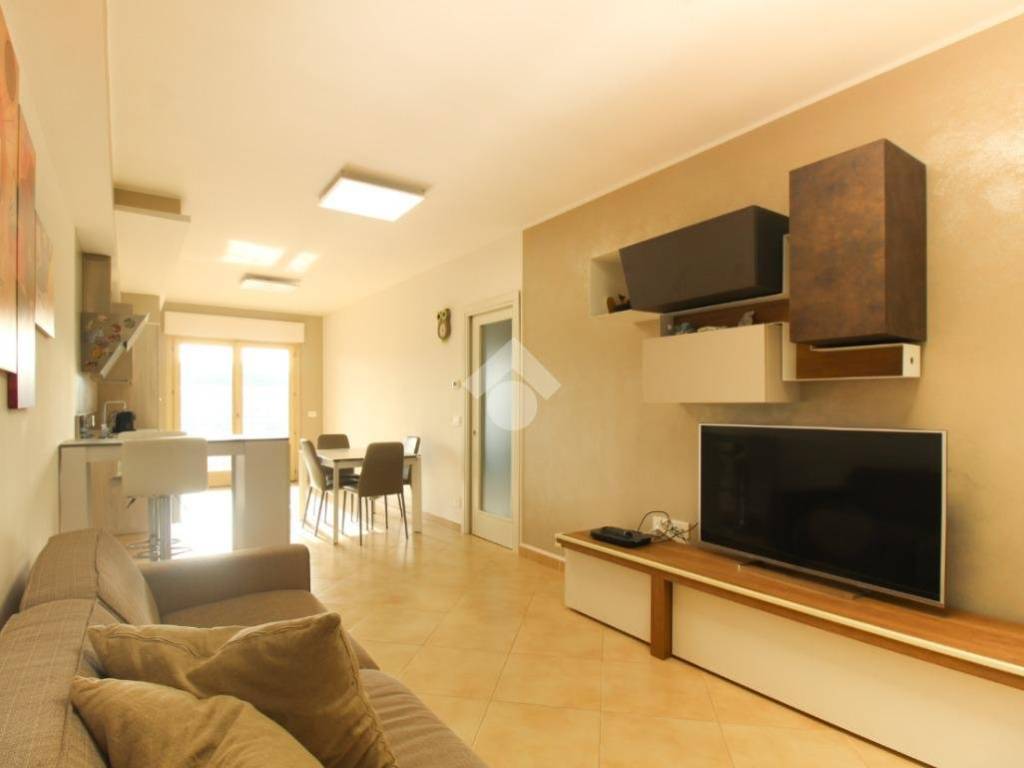 Appartamento a Roseto degli abruzzi in Via E. de Amicis - Foto 3