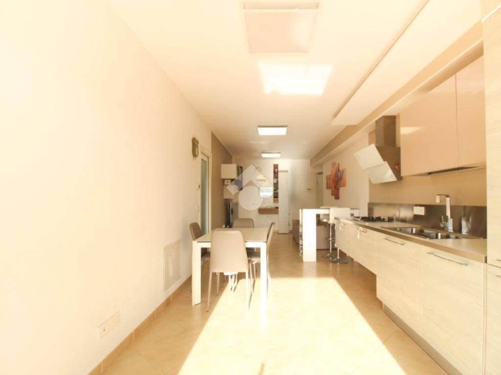 Appartamento a Roseto degli abruzzi in Via E. de Amicis - Foto 5