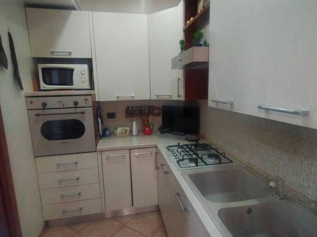 Appartamento a Taranto in Via Duca Di Genova, 49 - Foto 4