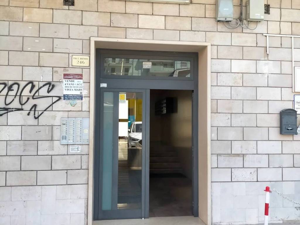 Appartamento a Taranto in Via Cesare Battisti, 246 - Foto 2