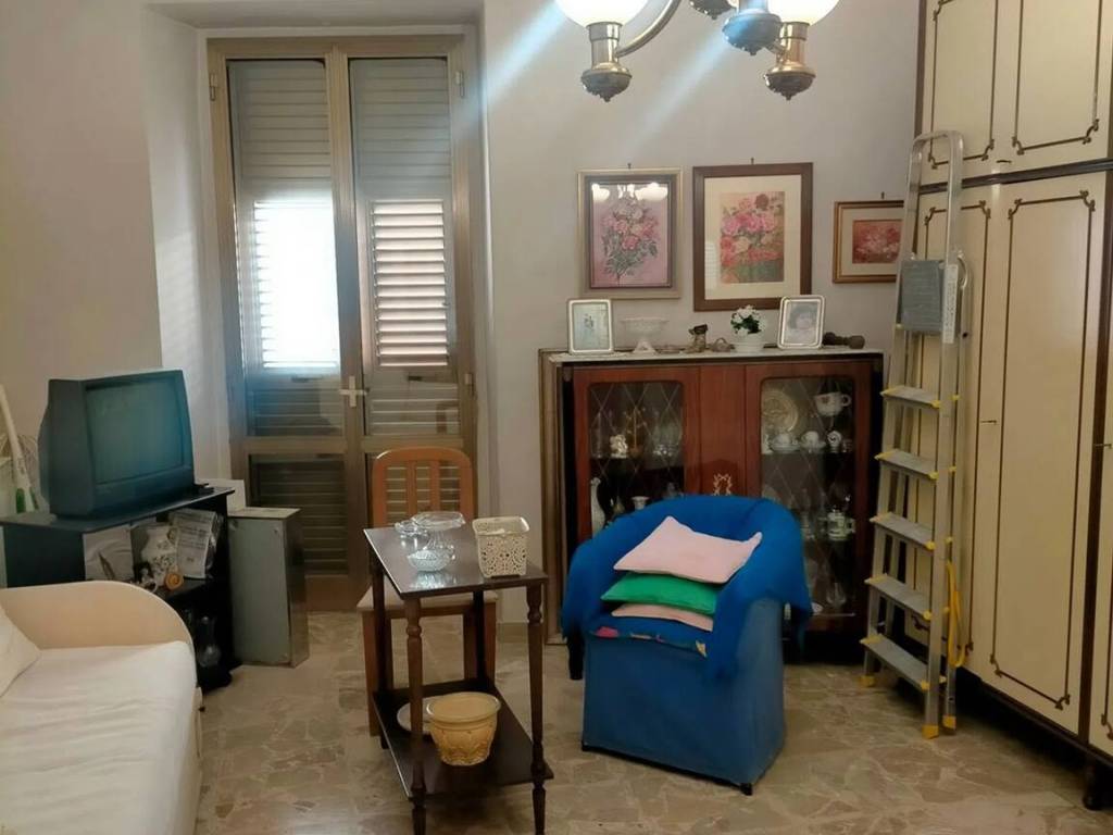 Appartamento a Taranto in Via Principe Amedeo, 255 - Foto 2