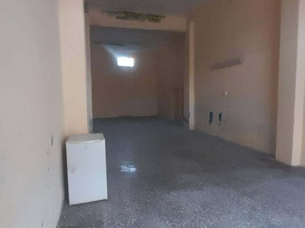 Box / garage a Mesagne in Via Ferdinando Epifanio, 51 - Foto 3
