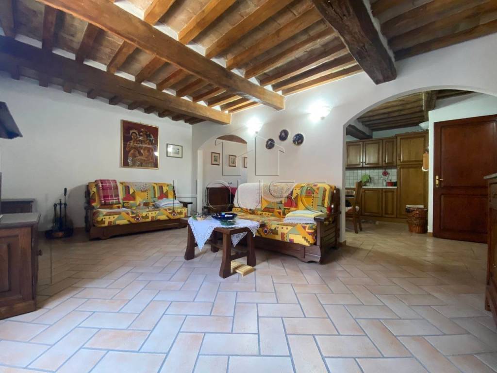 Appartamento a Umbertide in Via Vittorio Veneto - Foto 5