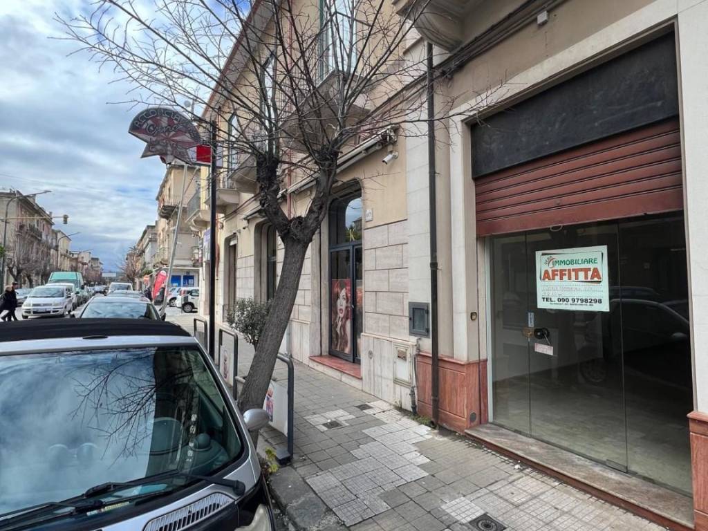 Immobile a Barcellona pozzo di gotto in Via Operai, 119 - Foto 3