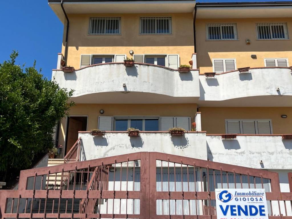 Villetta a schiera a Gioiosa ionica in Via Nicola Ursino - Foto 4