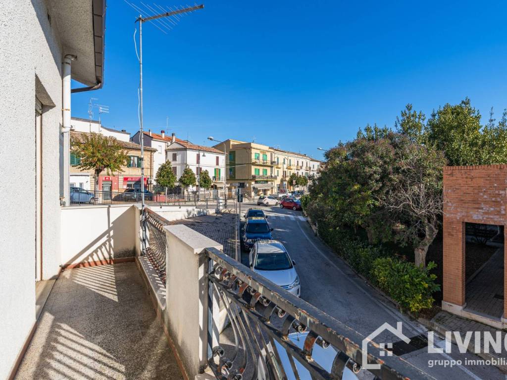 Appartamento a Loreto aprutino in Via Cappuccini, 1 - Foto 4