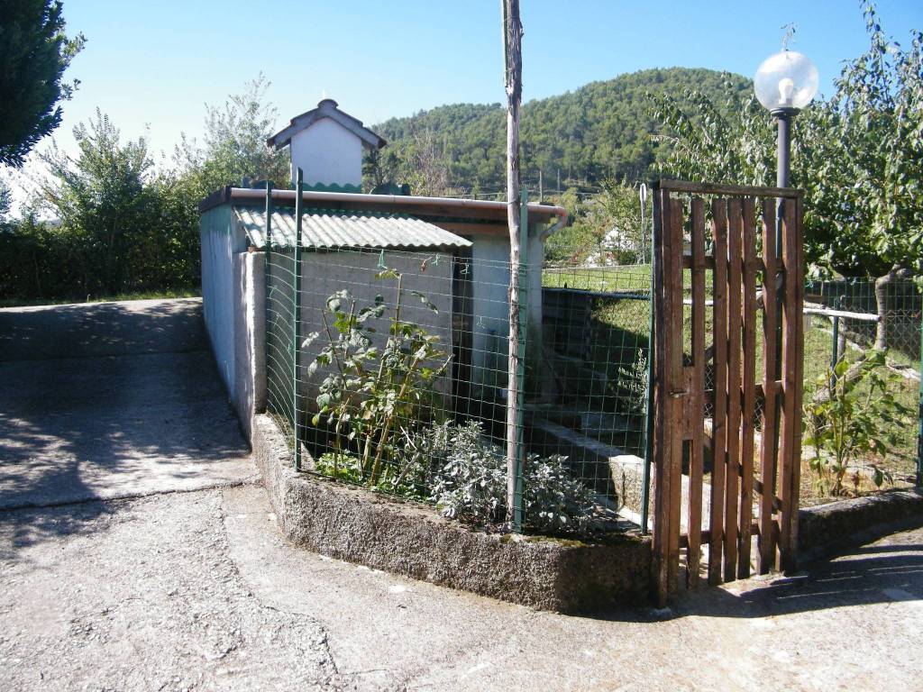Casa indipendente a Alatri in Strada Statale Porpuro, 62 - Foto 2