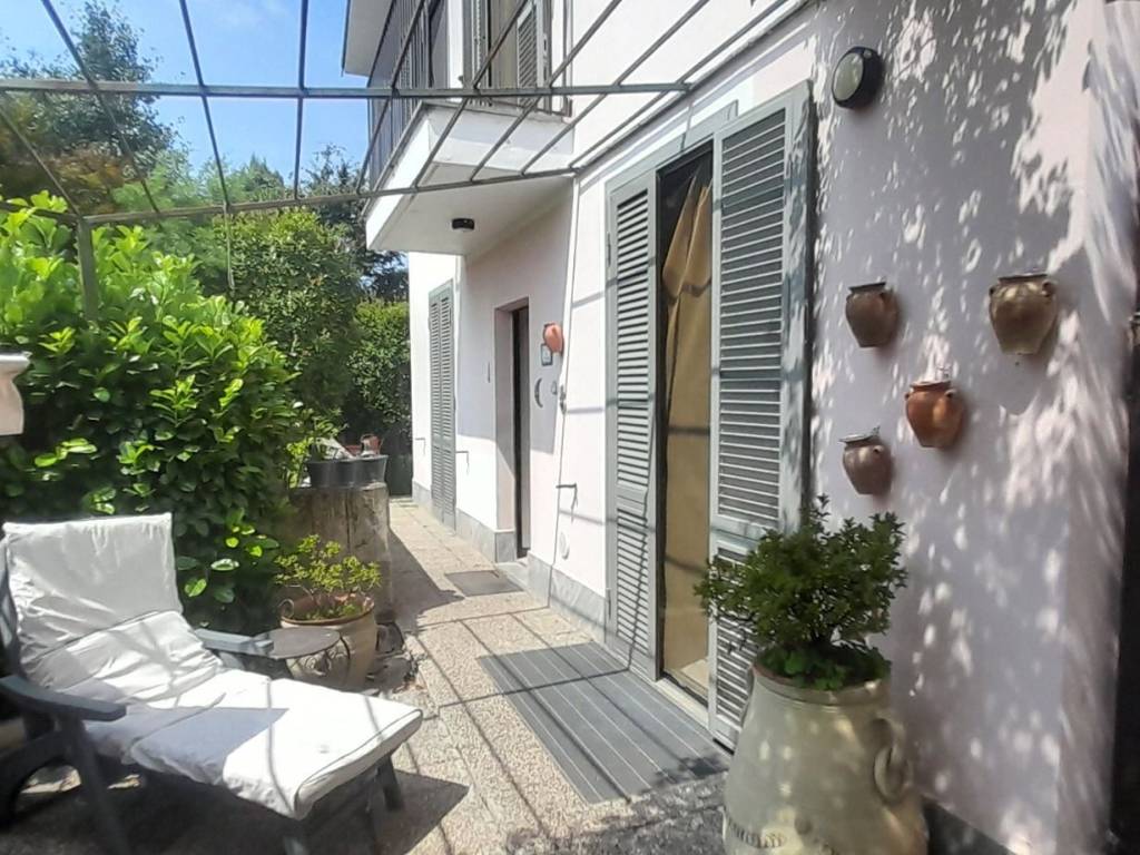 Villa a Origgio in Via Giosuè Ceriani, 10 - Foto 3