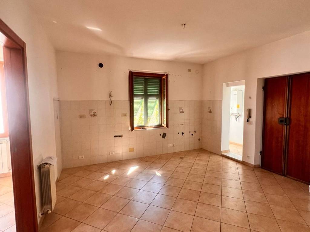 Appartamento a La spezia in Via Luigi Cozzani, 15 - Foto 3