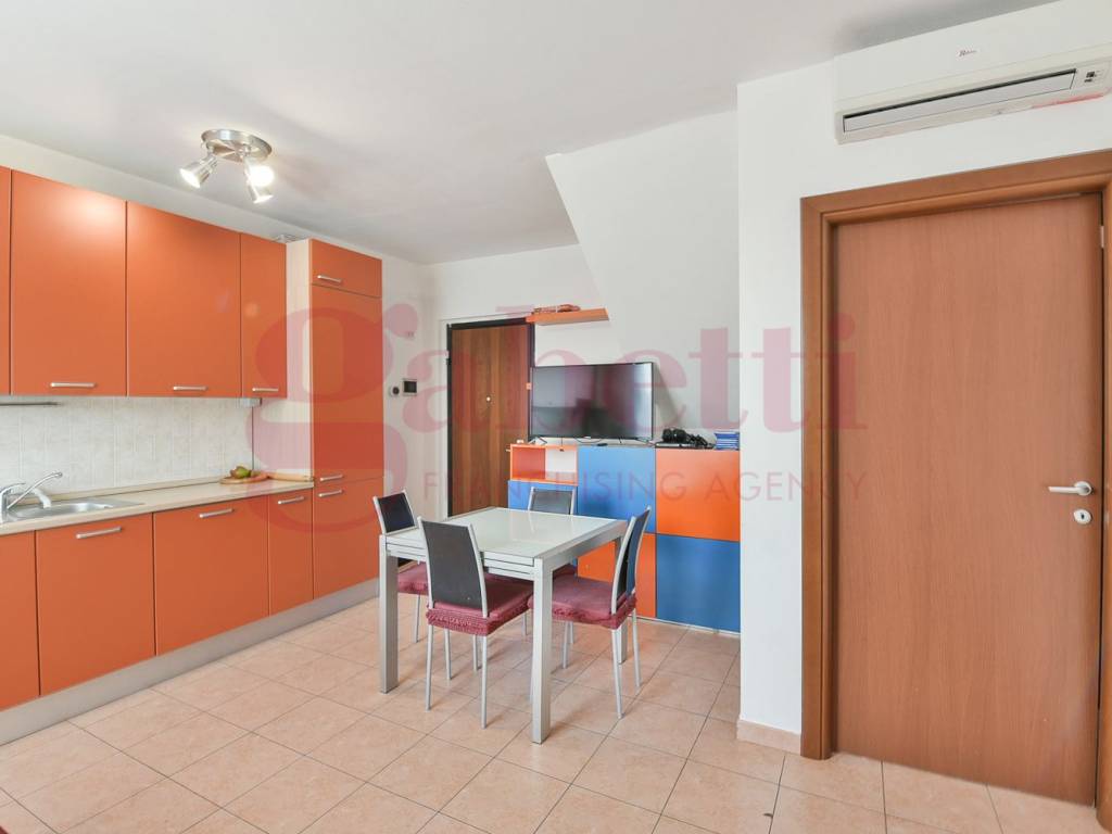 Appartamento a Cantù in Via San Giuseppe, 8 - Foto 2