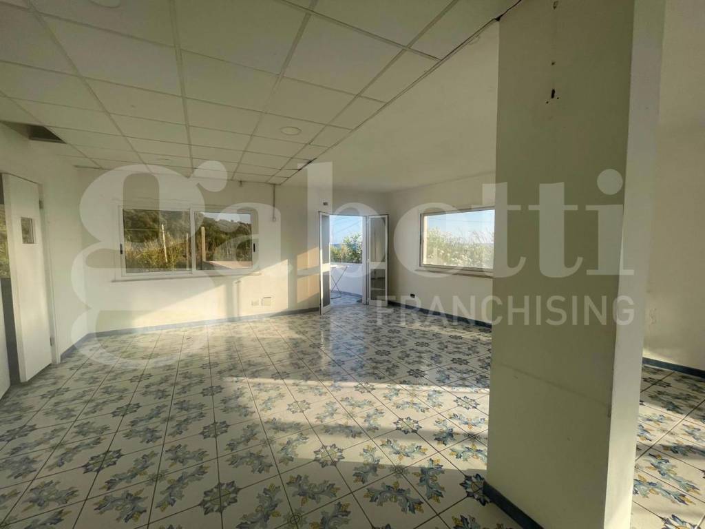 Palazzo / stabile a Gaeta in via Flacca km 22.000, 999 - Foto 2