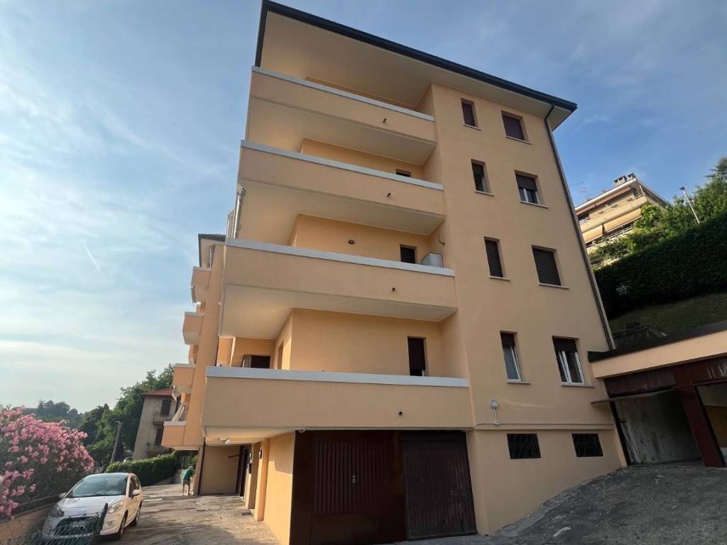 Appartamento a Como in Via San Giacomo, 53 - Foto 5