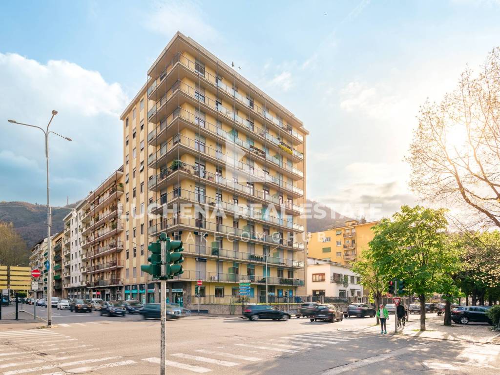 Appartamento a Como in Viale Fratelli Rosselli, 13 - Foto 2