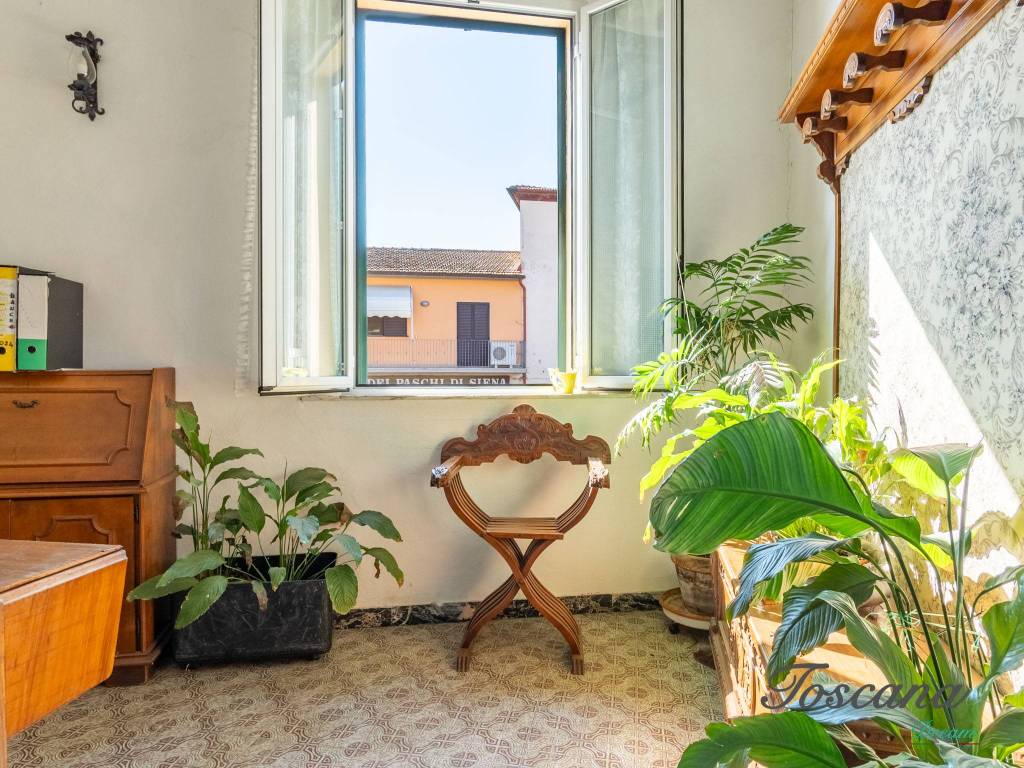 Appartamento a Gavorrano in Piazza Giuseppe Di Vittorio - Foto 3