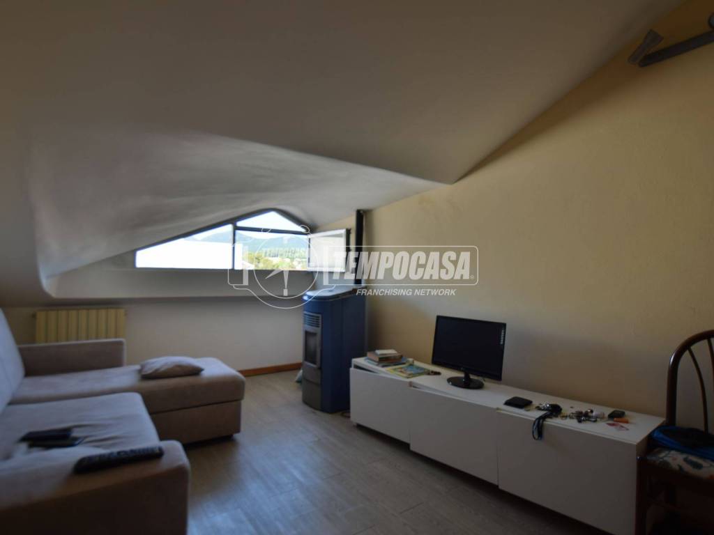 Appartamento a Matelica in Via Sennen Bigiaretti - Foto 3