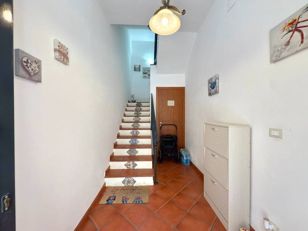 Casa indipendente a Partinico in Via Mirabella, 46 - Foto 2