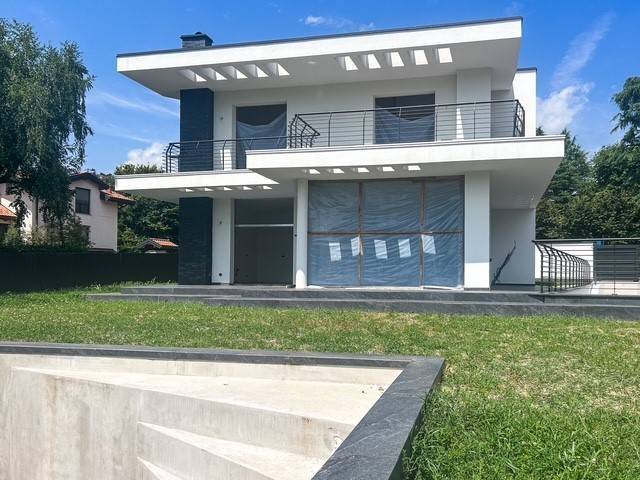Villa a Inverigo in Via Mandresca - Foto 2