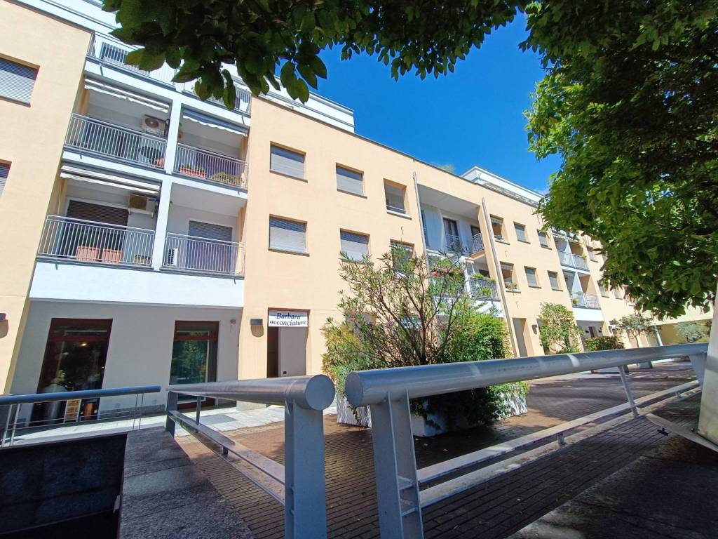 Appartamento a Cernobbio in Via Cinque Giornate - Foto 2