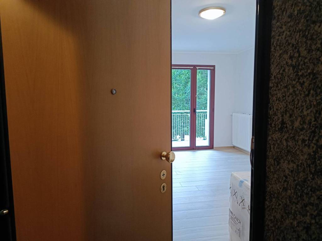 Appartamento a Cernobbio in Via Cinque Giornate - Foto 3