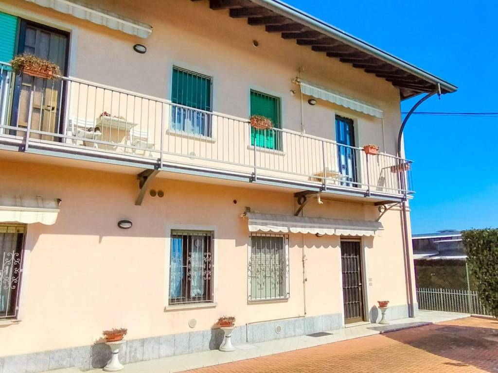 Appartamento a Cavaria con premezzo in Via Piave - Foto 2