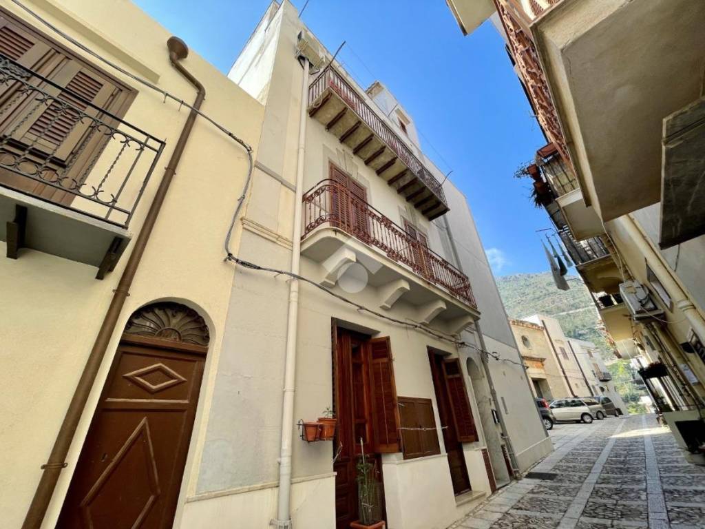 Appartamento a Castellammare del golfo in Via Giuseppe Tenente Buffa, 8 - Foto 3