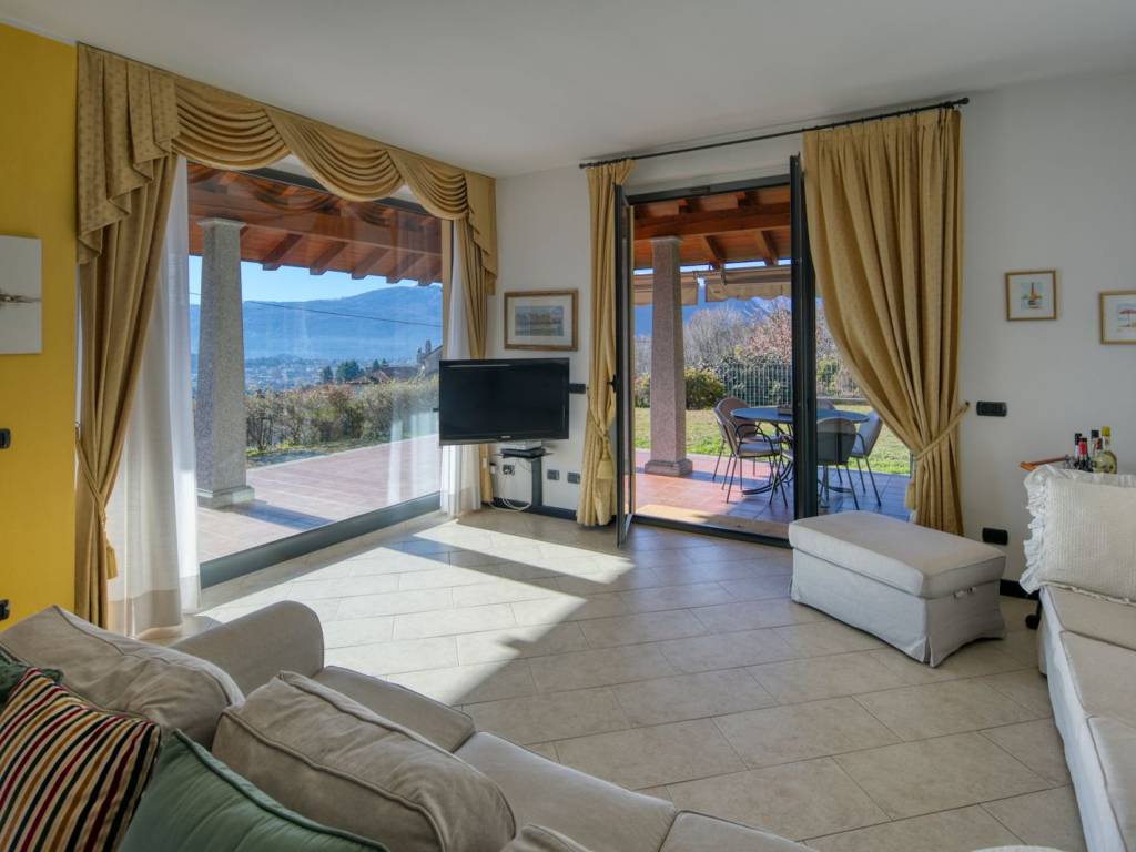 Villa a Ghiffa in Corso Dante Alighieri, 151 - Foto 5